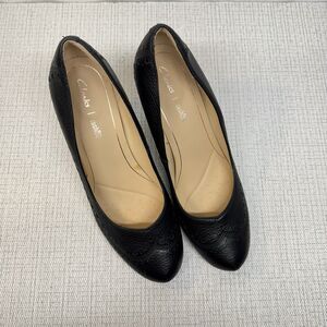 CLARKS CUSHION Black Leather Dalia Ruby Wingtip‎ Career Office Pumps Heels 9M